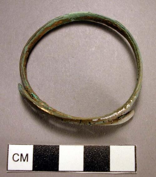 Ring, bracelet