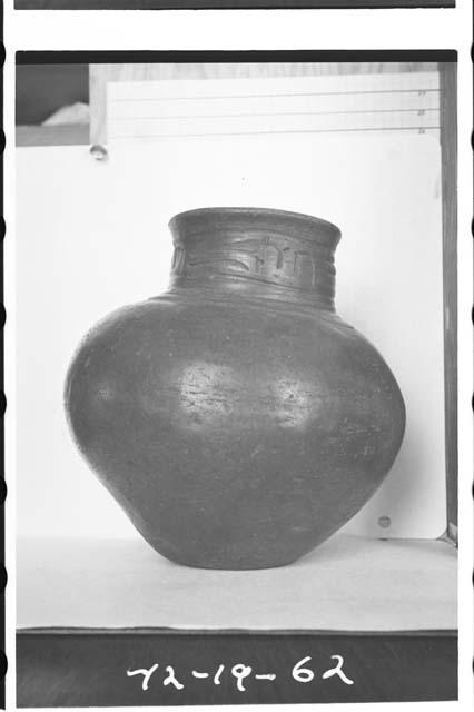 Plumbate standard jar, incised neck