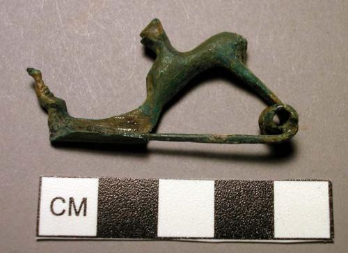 Fibula, zoomorphic