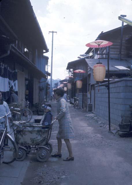 Takayawa, back street, lanterns and umbrellas