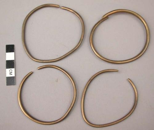 Plain brass armlets for children (ngweniji)