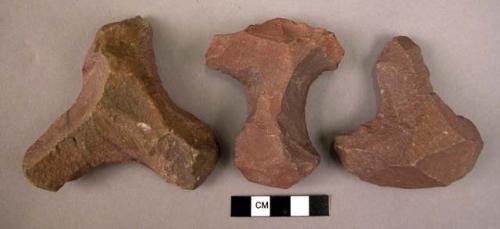 7 stone tools with three large notches