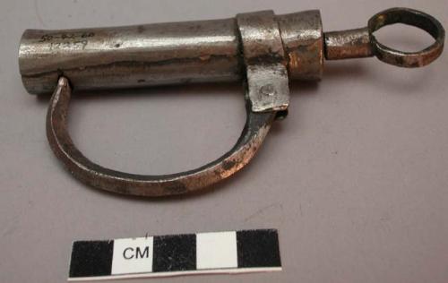 Metal lock and key 4 5/8" long
