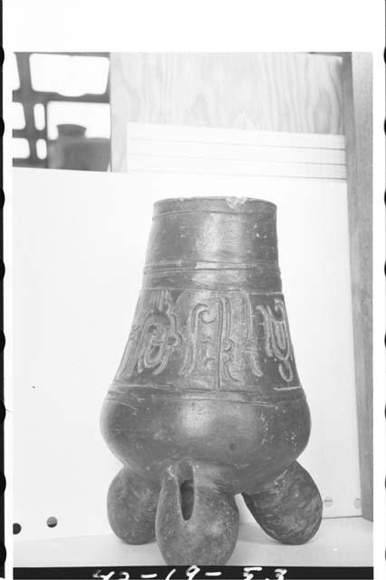 Plumbate pear-shaped jar, tripod legs