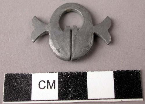 Lead ornament, 3.1 cm.