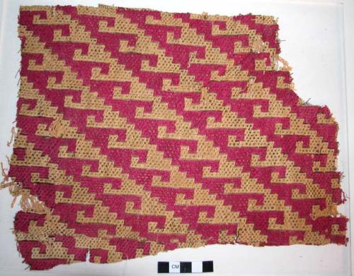 Textile, weft-patterned