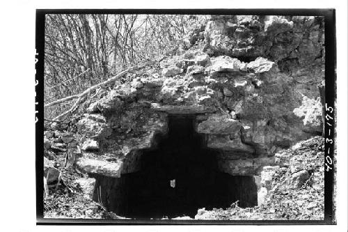 Stepped vault section