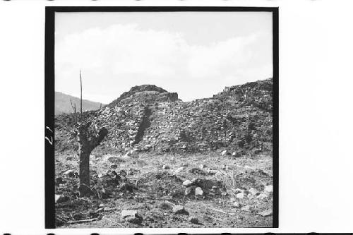 Stairway at the northeast side of the acropolis at Chutix Tiox