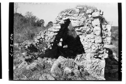 Str. 3C5, (IS Bldg.) W. wing.  Wall, facade & vault section.