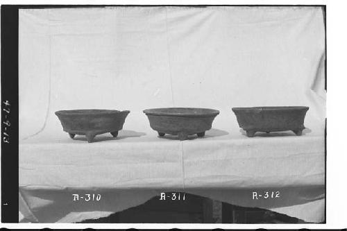 R-310, R-311, R-312 = Red-brown tripod bowls.