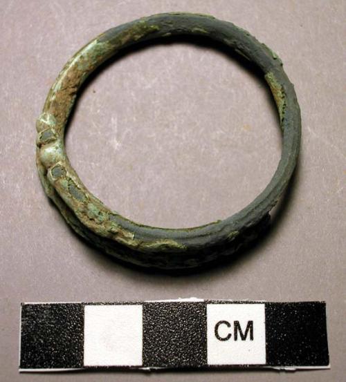 Ring, bracelet