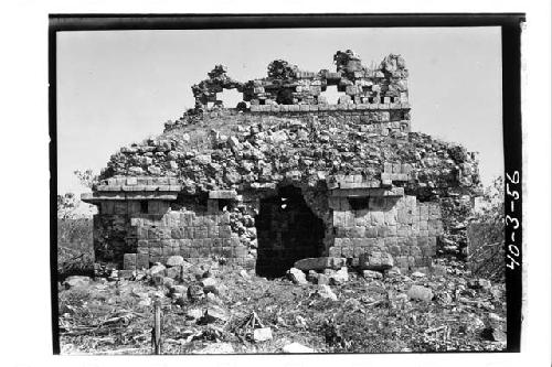 Roof comb Bldg., from W. Xkupaloma.