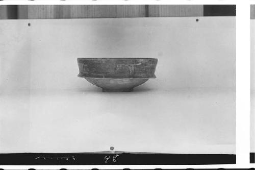 Basal flange polychrome bowl