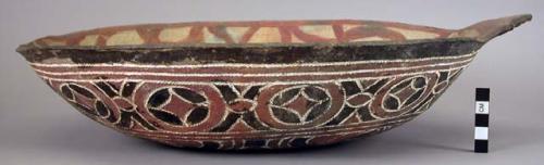 Earthenware dish with cord-impressed and polychrome designs on exterior and polychrome designs on interior