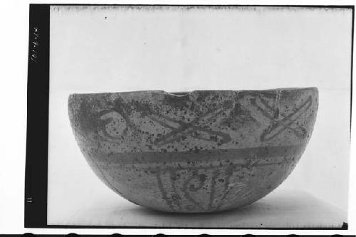 Red on cream ware bowl (R-113) from Urn Burial.