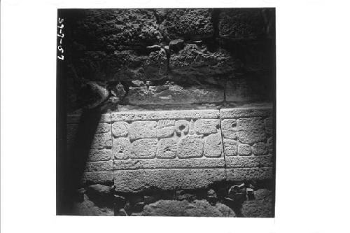 Casa Colorada, Inscription. Block VI.