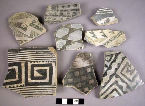 Potsherds - chaco black-on-white