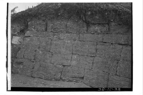 S.E. corner of substructure B1 with back wall of room above