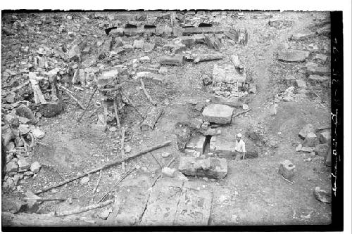 Stela M, cleaning out cruciform chamber