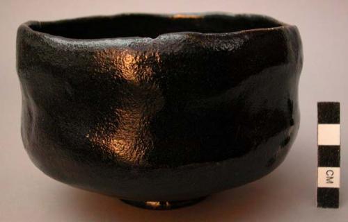 Vase black, Raku ware