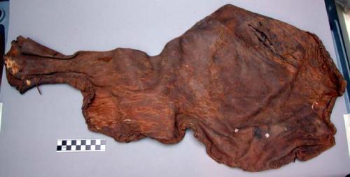 Skin sack, made of one skin sewn lengthwise