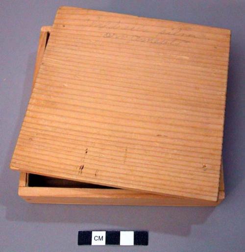 Light Wood Box with Lid