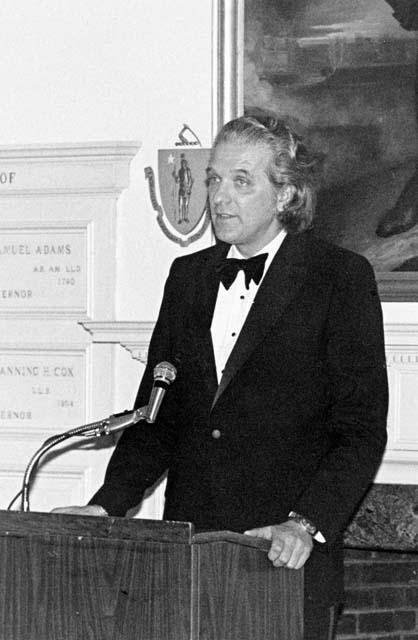 Karl Lamberg-Karlovsky at dinner in honor of Gordon Willey, April 26, 1983