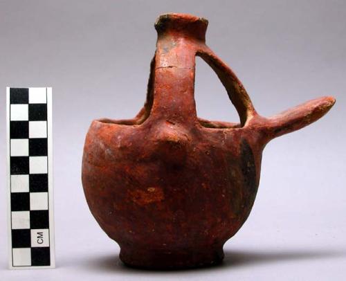 Pottery vessel