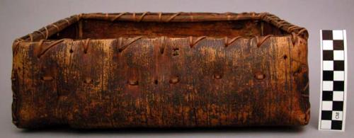 Birch bark box for collecting berries