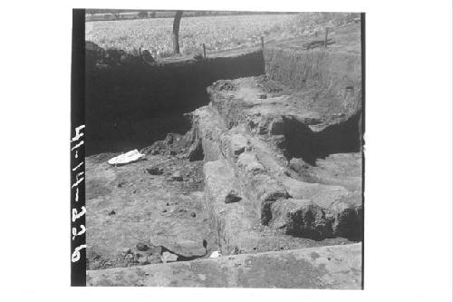 E side of Structure 1B, looking S from lowest Ph. I terrace of Mound 2-W.