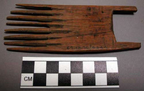 Wooden comb