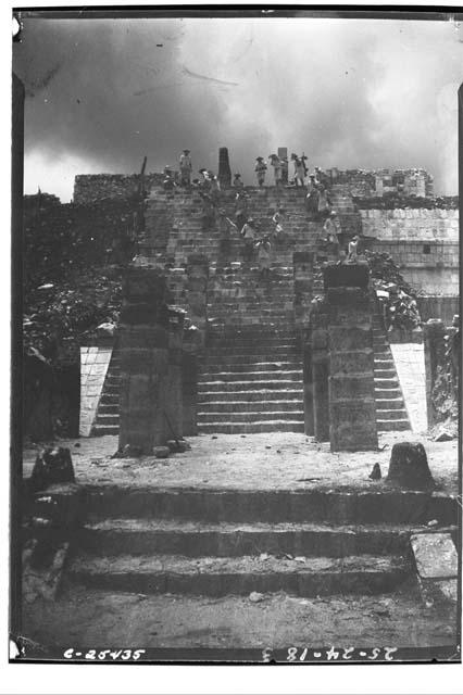 T. of Warriors. Entrance to stairway - Workmen climbing stairway