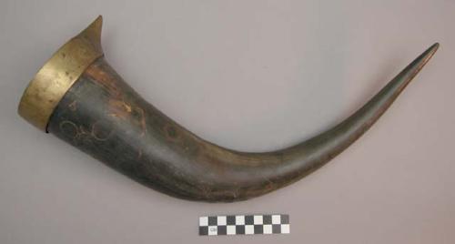 Ndu nyet, buffalo horn