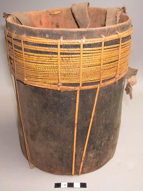 Wooden bucket