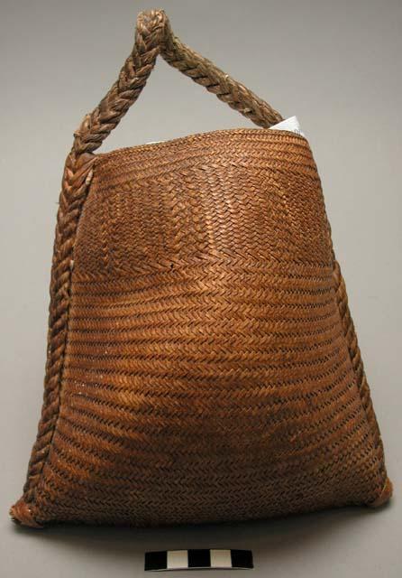 Palmetto bag of fine weave
