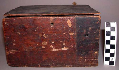 Wooden box for carrying holy pictures