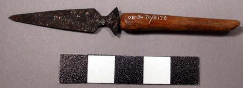 Small iron spear (arrow) point, part of spear or arrow still attached. L: 8.3 cm