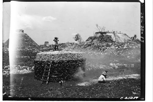 Lime Kiln, Castillo at left, Temple of Warriors at right