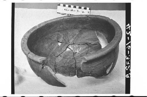 Deep Pottery Bowl or Open-Mouth Jar