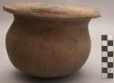 Pottery cooking pot