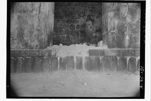 Inner basement; Structure 2C6 (Casa 1); West side; Room 5-6