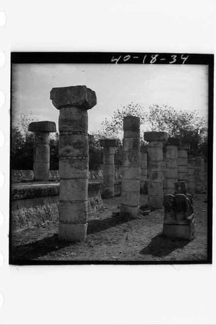 Chac mool & dais, N. collonade Temple of the Warriors