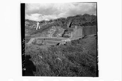 Reconstruction of Phase III steps, Mound 3-W