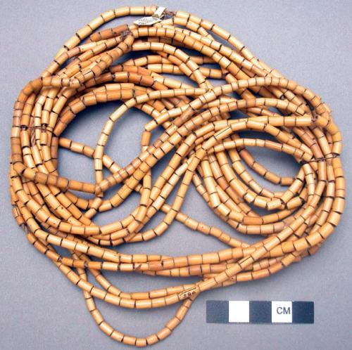 Neck ornament, single stradn, grass beads