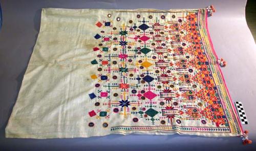 Shawl; cotton; embroidered.