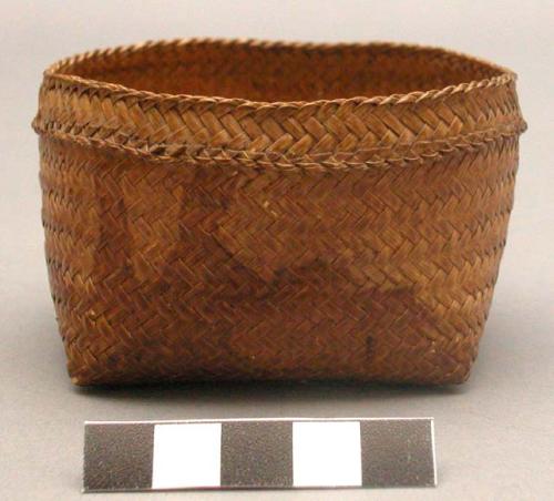 Small model measure basket