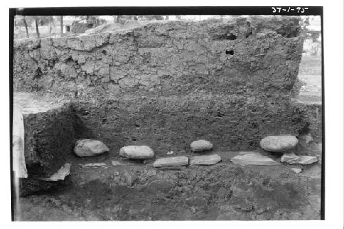 Talud, cornice, platform wall, and lajas, Str.5