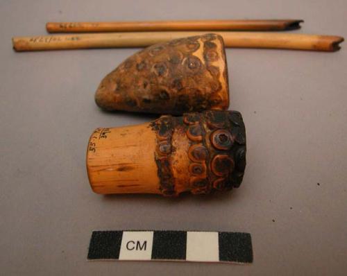 Men's pipes with bamboo root bowls