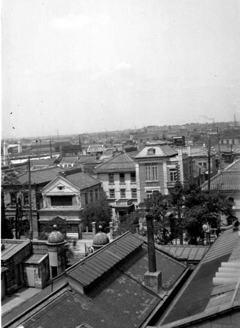 Buildings and rooftops