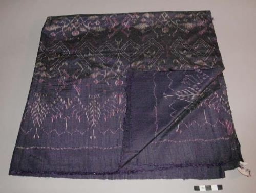 Silk ikat pasin or skirt - represents a development of the ikat